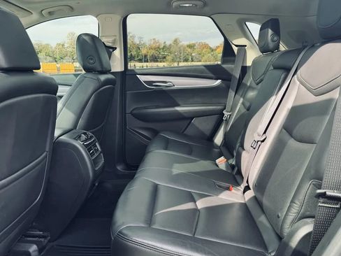 Used 2017 Cadillac XT5 Luxury w/ Driver Awareness Package image 26