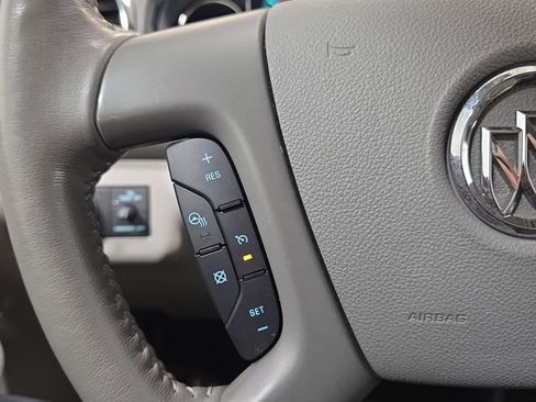 Used 2016 Buick Enclave Premium w/ Experience Buick Package FWD image 16