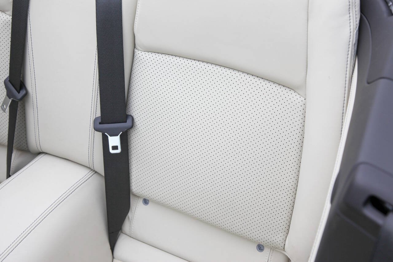 Used 2009 Jaguar XKR R RWD image 89