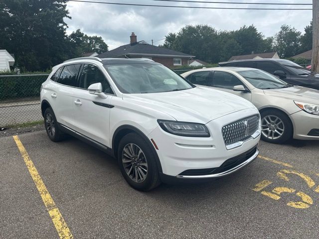 Used 2022 Lincoln Nautilus Reserve AWD/4WD image 1