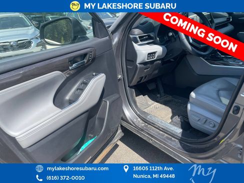 Used 2022 Toyota Highlander Limited AWD/4WD image 13