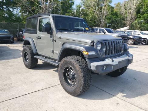 Used 2019 Jeep Wrangler Sport S image 4