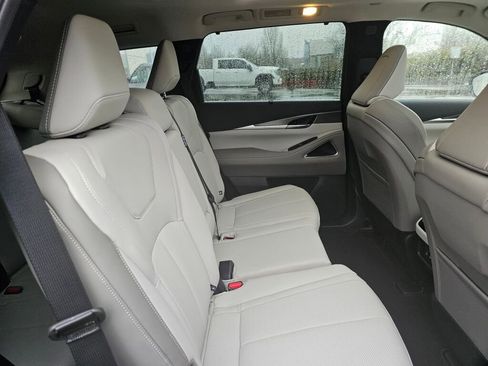 New 2026 INFINITI QX60 Luxe image 15