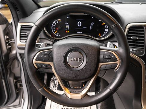 Used 2015 Jeep Grand Cherokee Laredo w/ Quick Order Package 23E AWD/4WD image 24