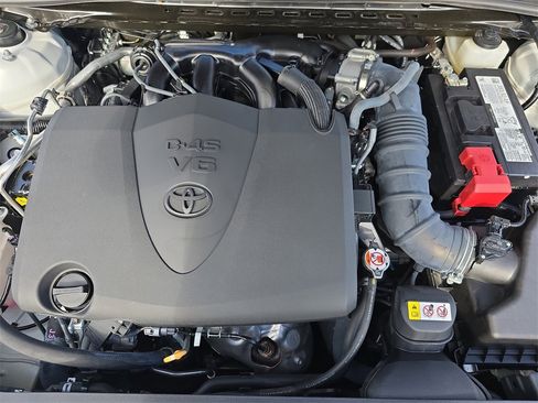 Used 2023 Toyota Camry XSE image 20