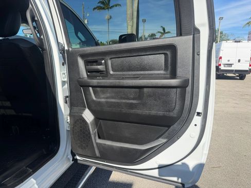 Used 2024 RAM 4500 4x4 Crew Cab Tradesman w/ Chrome Appearance Group image 17
