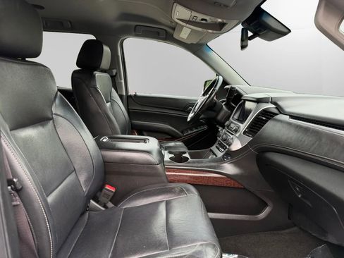 Used 2017 GMC Yukon SLT AWD/4WD image 17