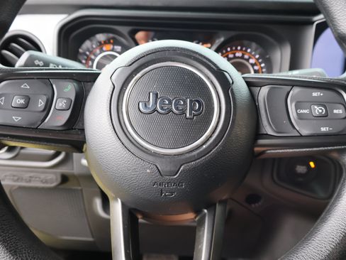 Used 2024 Jeep Wrangler Sport AWD/4WD image 20