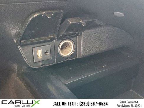 Used 2019 Toyota Camry XLE image 29