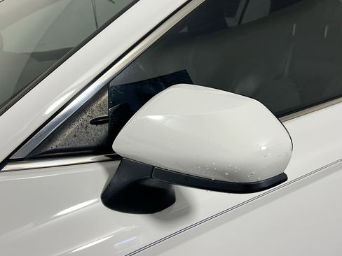 Used 2018 Toyota Camry SE FWD image 12