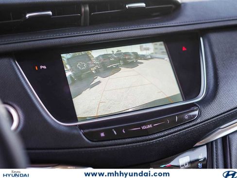 Used 2019 Cadillac XT5 Premium Luxury FWD image 24