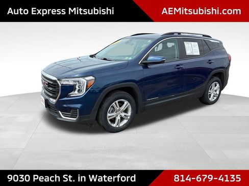 Used 2022 GMC Terrain SLE w/ Driver Convenience Package AWD/4WD image 3