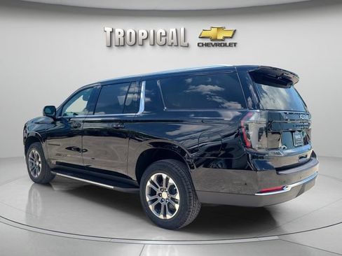 New 2026 Chevrolet Suburban LT w/ Comfort Package RWD image 3