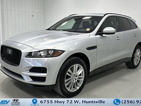 Used 2019 Jaguar F-PACE Premium image 1