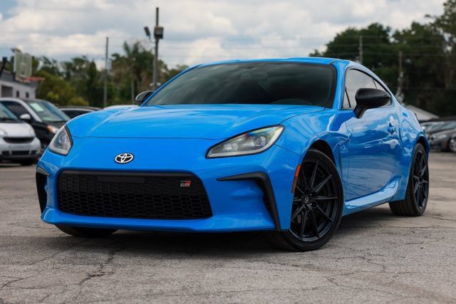 Used 2022 Toyota GR86 Premium RWD image 1