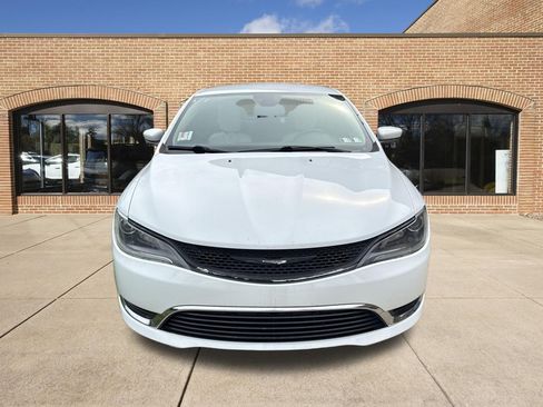 Used 2015 Chrysler 200 Limited w/ Convenience Group FWD image 8
