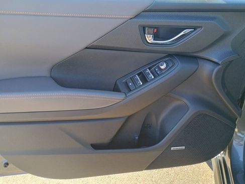 Certified 2025 Subaru Crosstrek 2.5i Limited w/ Popular Package #3A image 11