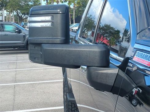 Used 2021 GMC Sierra 2500 Denali image 12