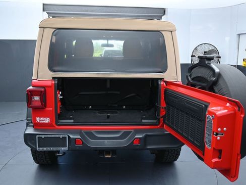 Used 2019 Jeep Wrangler Sport AWD/4WD image 36
