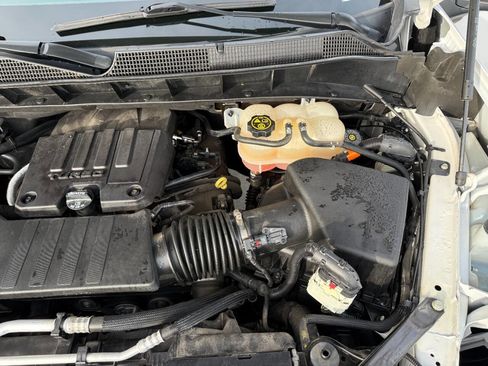 Used 2022 Chevrolet Silverado 1500 Custom image 12