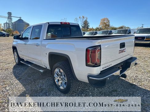 Used 2017 GMC Sierra 1500 SLT image 3