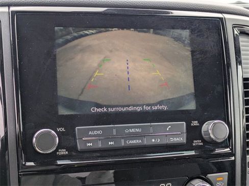 Used 2024 Nissan Titan SV w/ SV Bronze Edition Package image 22