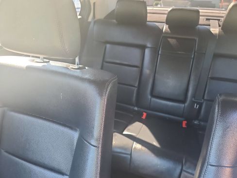 Used 2011 Mercedes-Benz E 350 4MATIC Sedan image 25