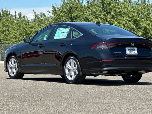 New 2026 Honda Accord LX image 5