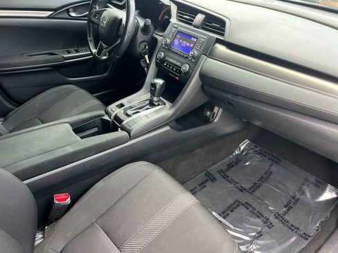 Used 2019 Honda Civic Sport image 16