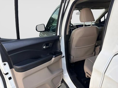 Used 2019 Honda Ridgeline RTL image 12
