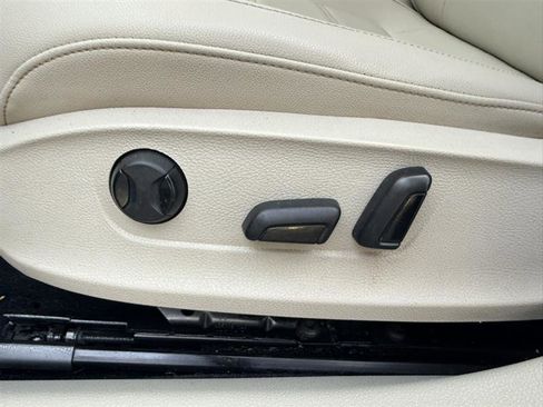 Used 2021 Volkswagen Passat 2.0T SE image 24