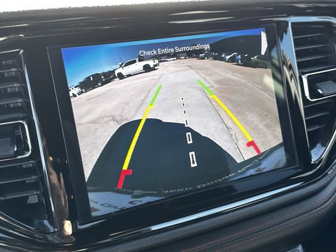 Used 2025 Dodge Durango GT image 21