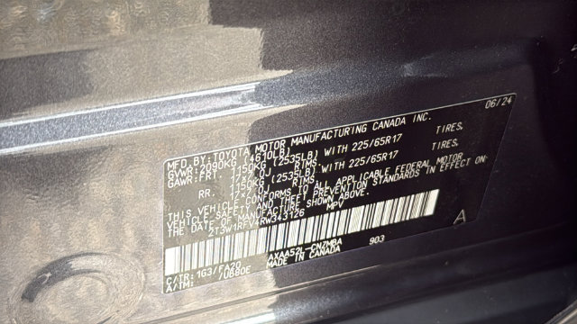 Used 2024 Toyota RAV4 XLE w/ Convenience Package FWD image 27