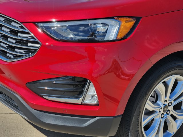 Used 2024 Ford Edge Titanium AWD/4WD image 9