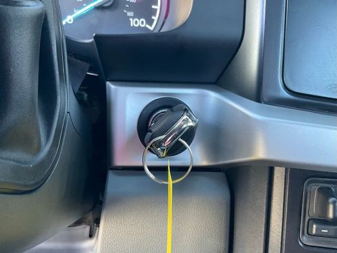 New 2025 Ford F350 XL w/ XL Chrome Package image 31