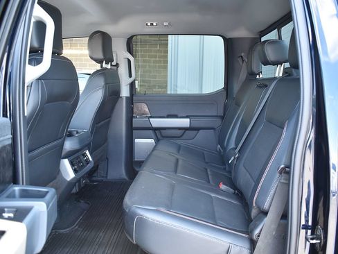 Used 2023 Ford F250 Lariat w/ Lariat Ultimate Package AWD/4WD image 6