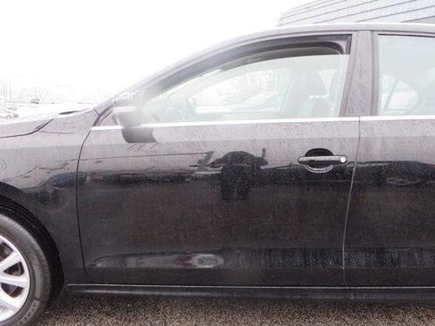 Used 2014 Volkswagen Jetta SE image 28