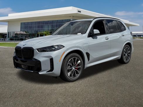 New 2026 BMW X5 xDrive50e AWD/4WD image 5
