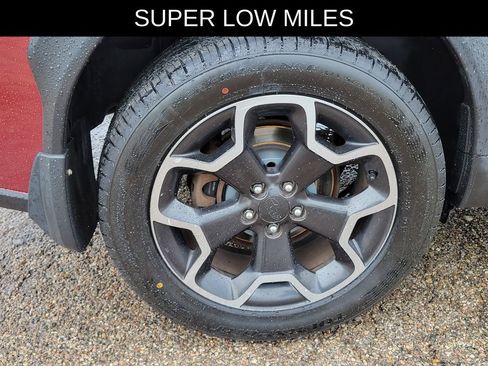 Used 2013 Subaru Crosstrek 2.0i Premium w/ Popular Pkg 2 AWD/4WD image 5