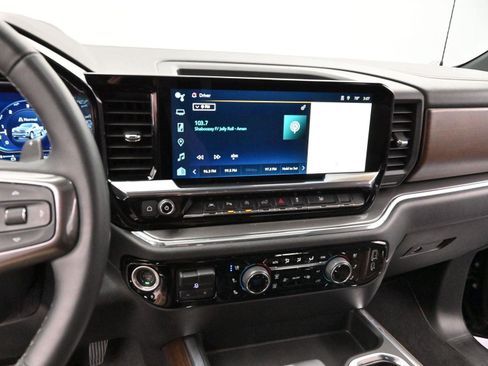 Used 2023 Chevrolet Silverado 1500 High Country w/ High Country Premium Package image 19