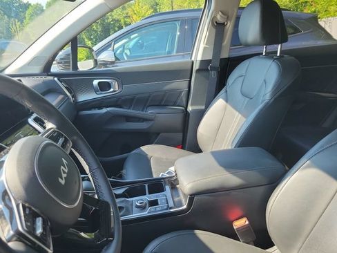 Certified 2023 Kia Sorento SX FWD image 9