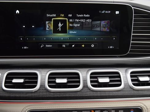 Certified 2023 Mercedes-Benz GLS 63 AMG 4MATIC image 28