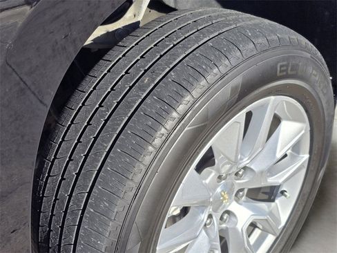 Used 2021 Chevrolet Silverado 1500 Custom image 46