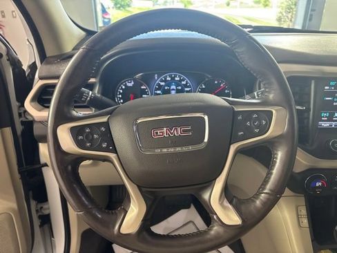 Used 2018 GMC Acadia Denali w/ Technology Package AWD/4WD image 2
