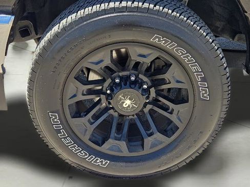 Used 2021 Ford F250 Lariat w/ Lariat Ultimate Package AWD/4WD image 9
