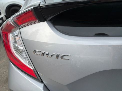 Used 2020 Honda Civic Sport image 9
