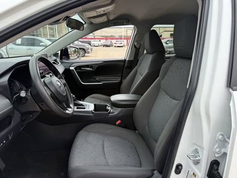 Used 2024 Toyota RAV4 XLE image 26