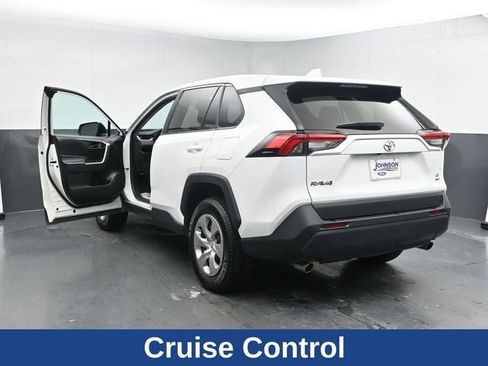 Used 2023 Toyota RAV4 LE image 8