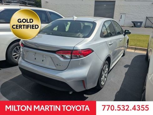 Used 2026 Toyota Corolla LE FWD image 5