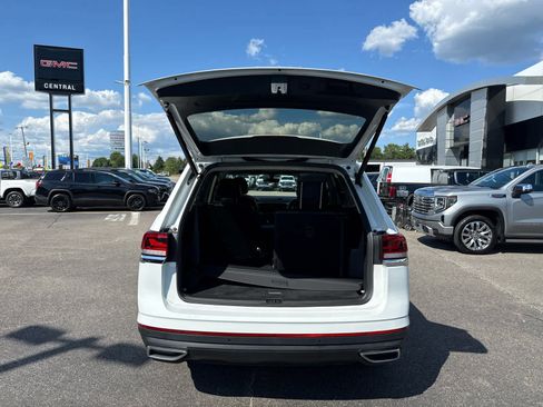 Used 2022 Volkswagen Atlas SE w/ Panoramic Sunroof Package AWD/4WD image 10